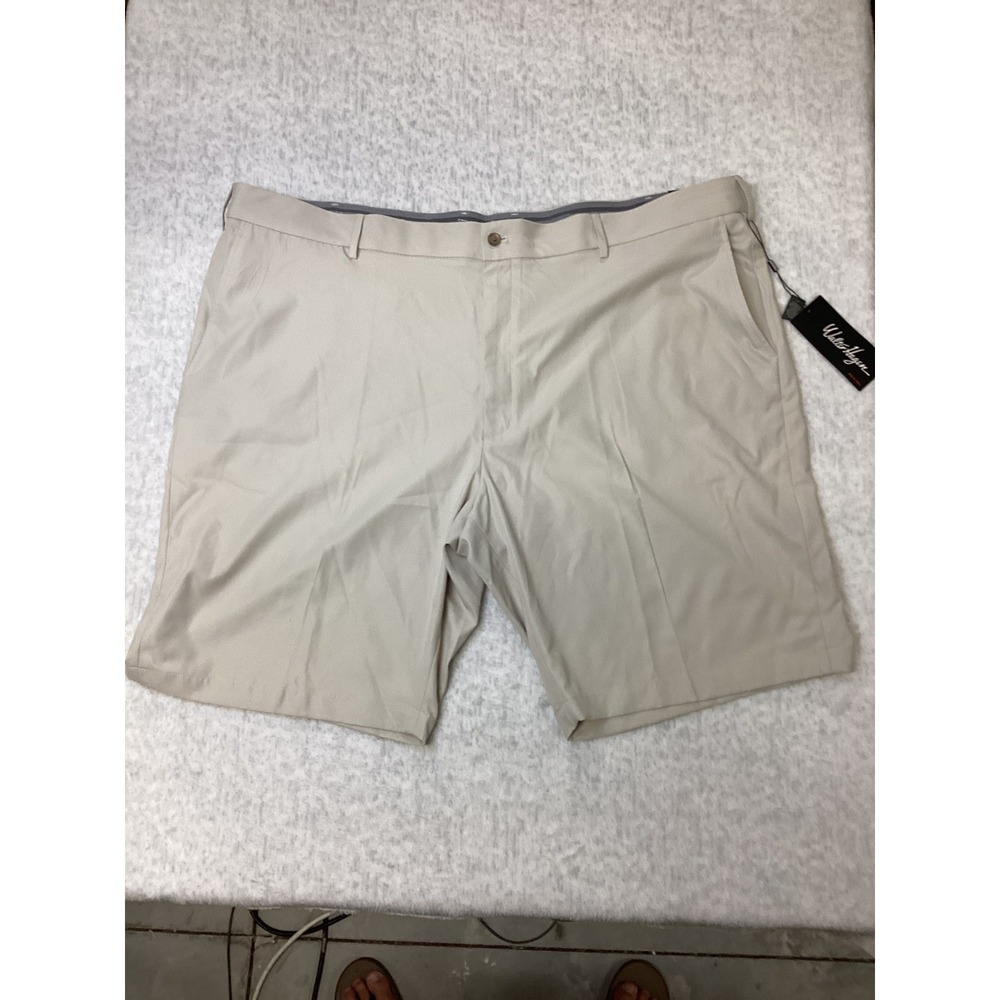 Walter Hagen Perfect 11 Golf Shorts Mens 48 Light Khaki Big and Tall Flat Front